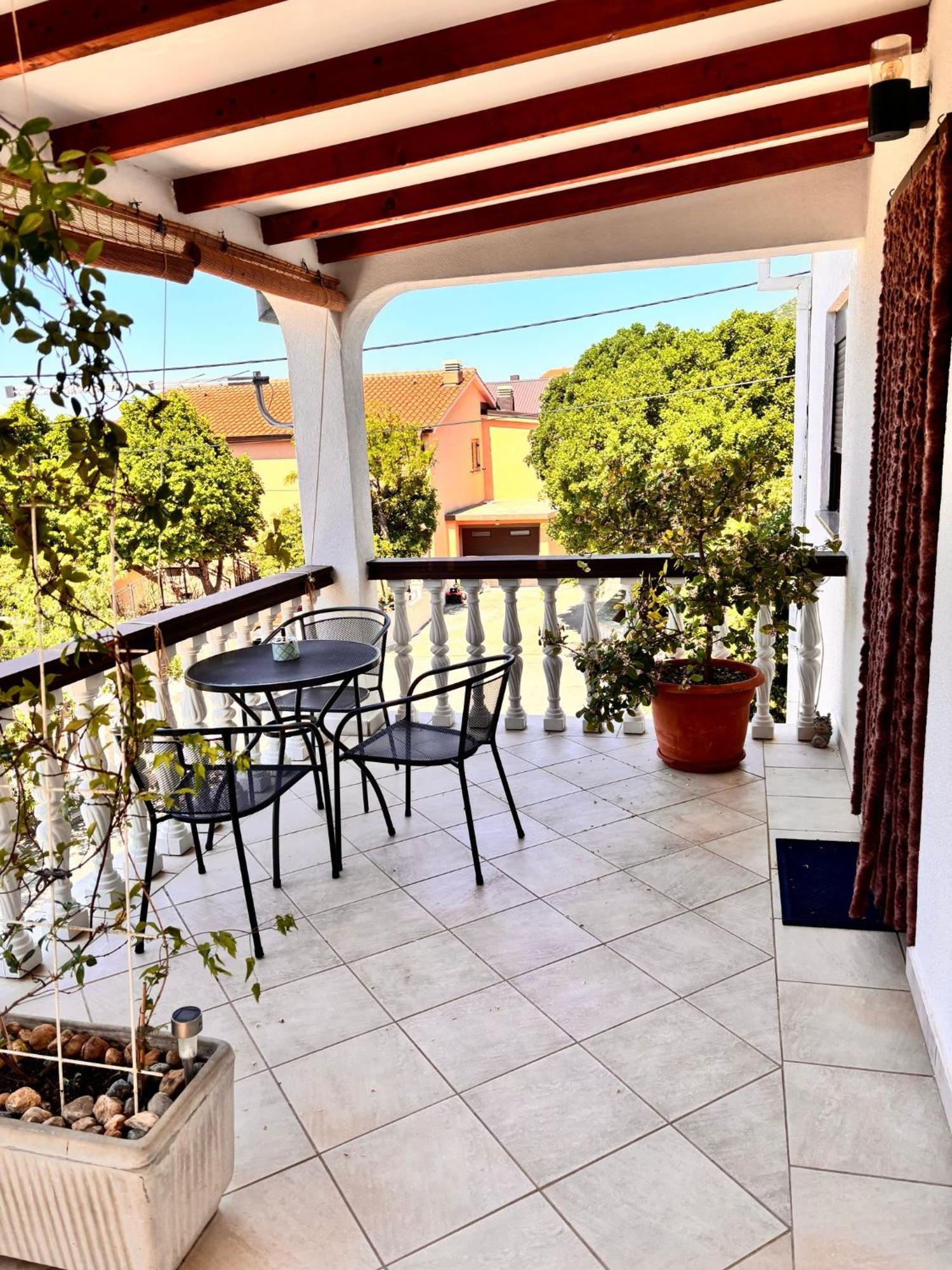 Ruza I Natalija Apartment Karlobag Luaran gambar